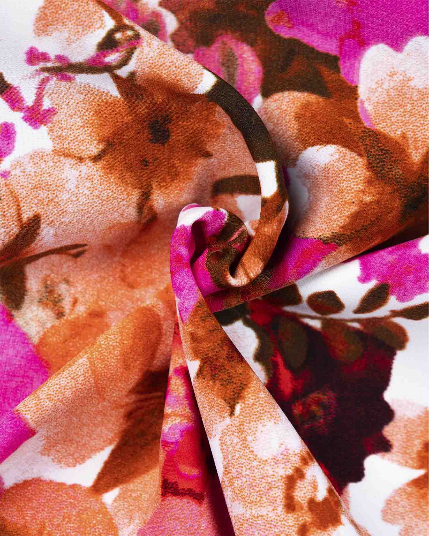 blusa-estampada‑cuello‑v‑moderno‑STOP