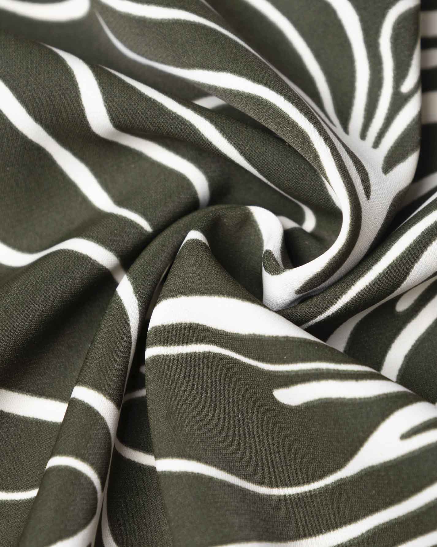 blusa‑mujer‑militar‑manga‑corrida‑cuello‑v