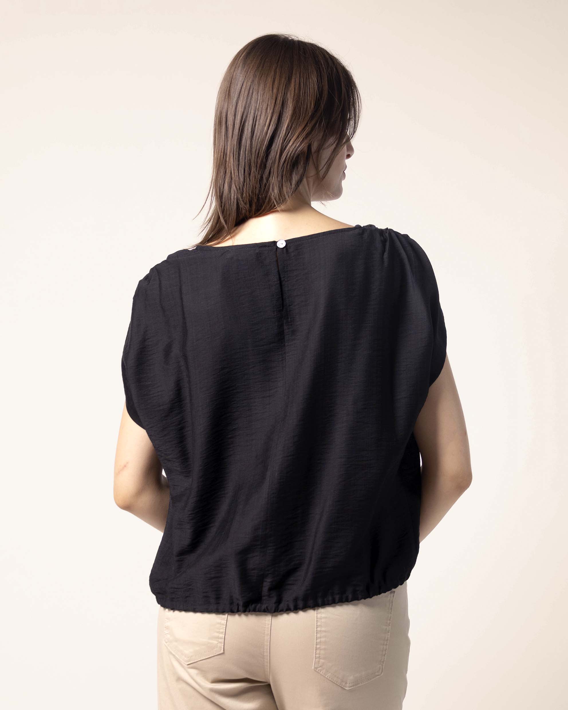 blusa-negro-basica-jareta-ajustable