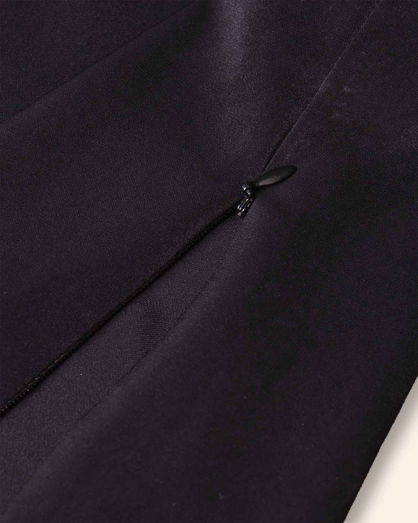 blusa-ligera-negra-sin-mangas