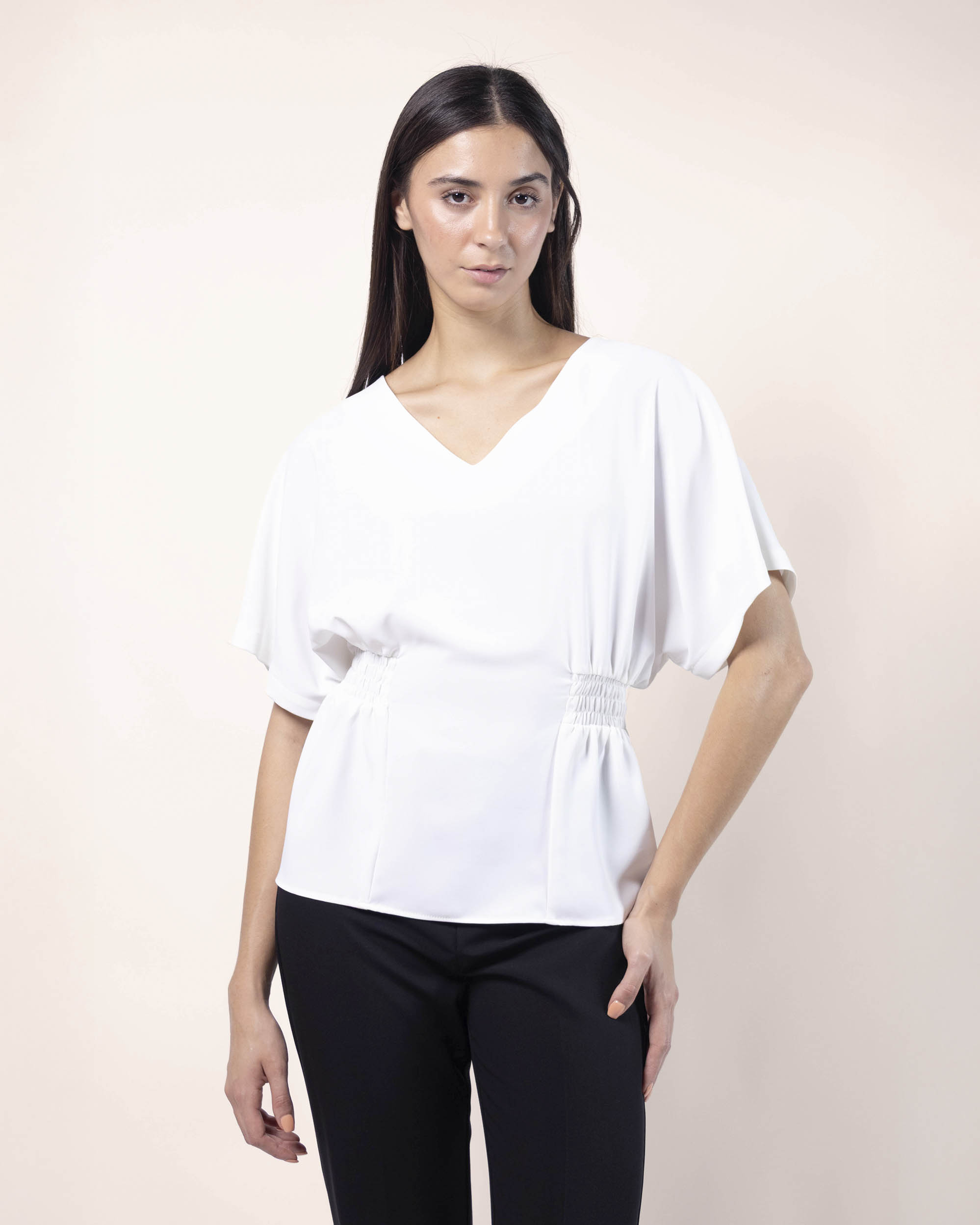 blusa-ivory-escote-en-V
