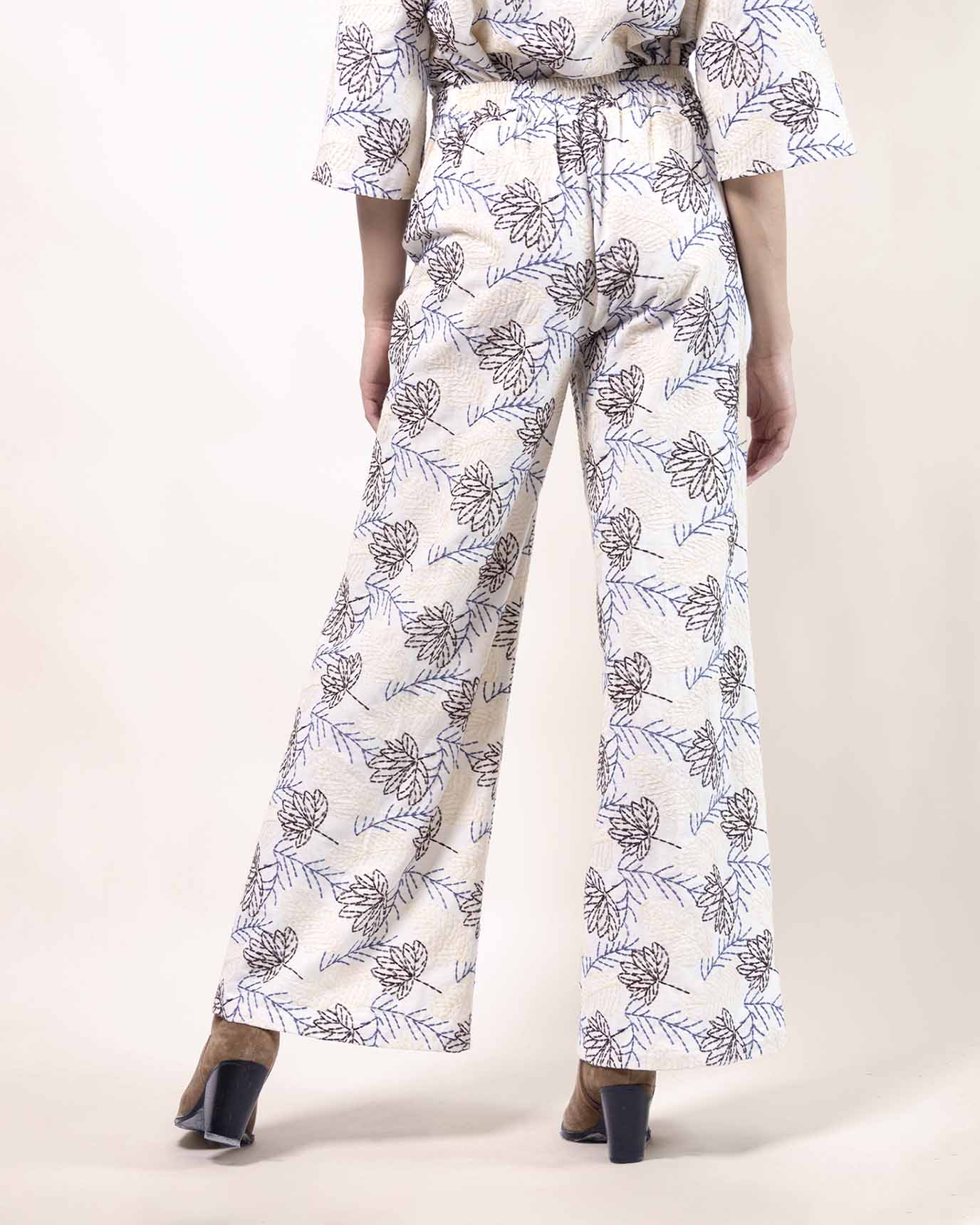 pantalon-pierna-amplia-elastico-cintura