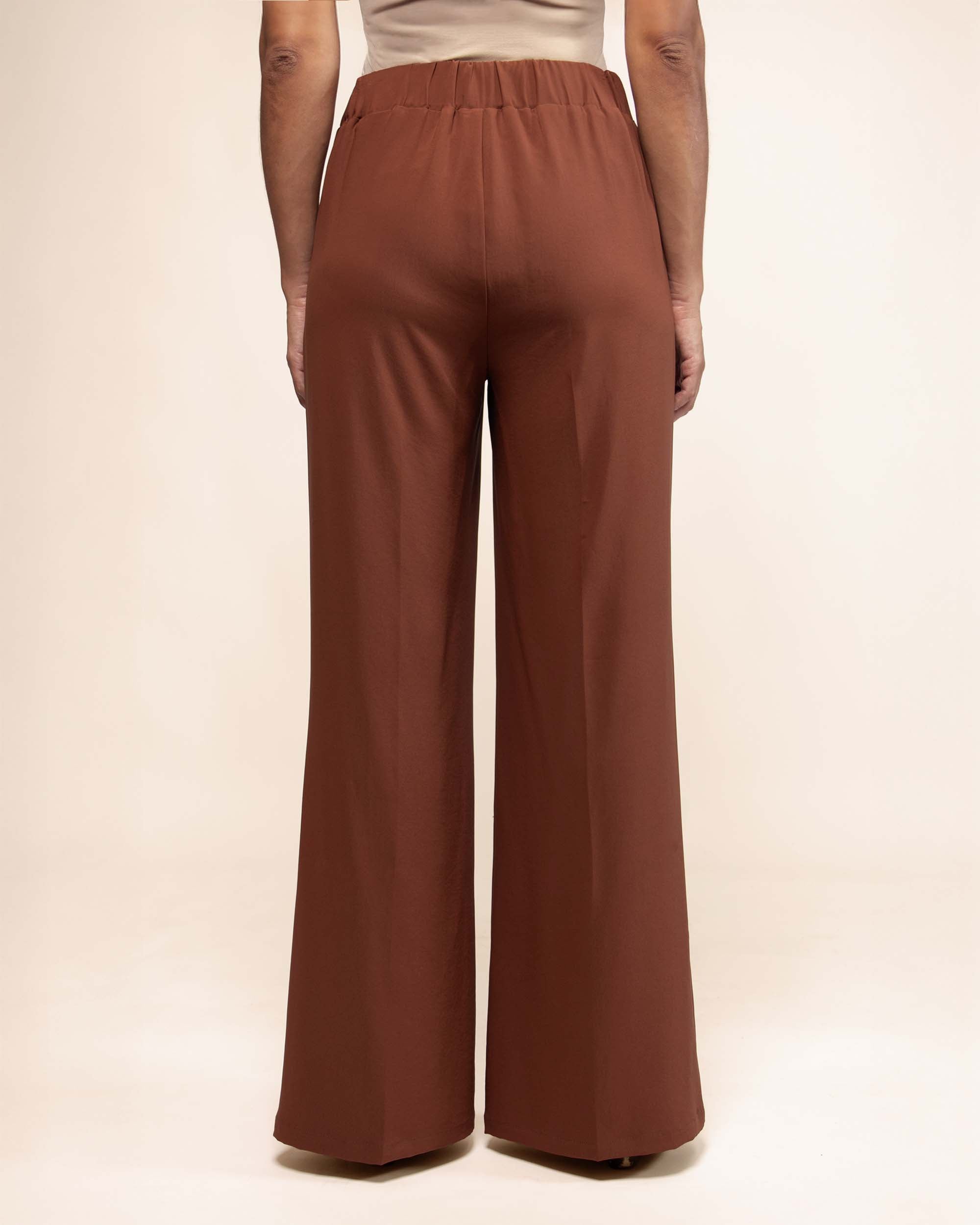 pantalon-mujer-conjunto-color-cafe
