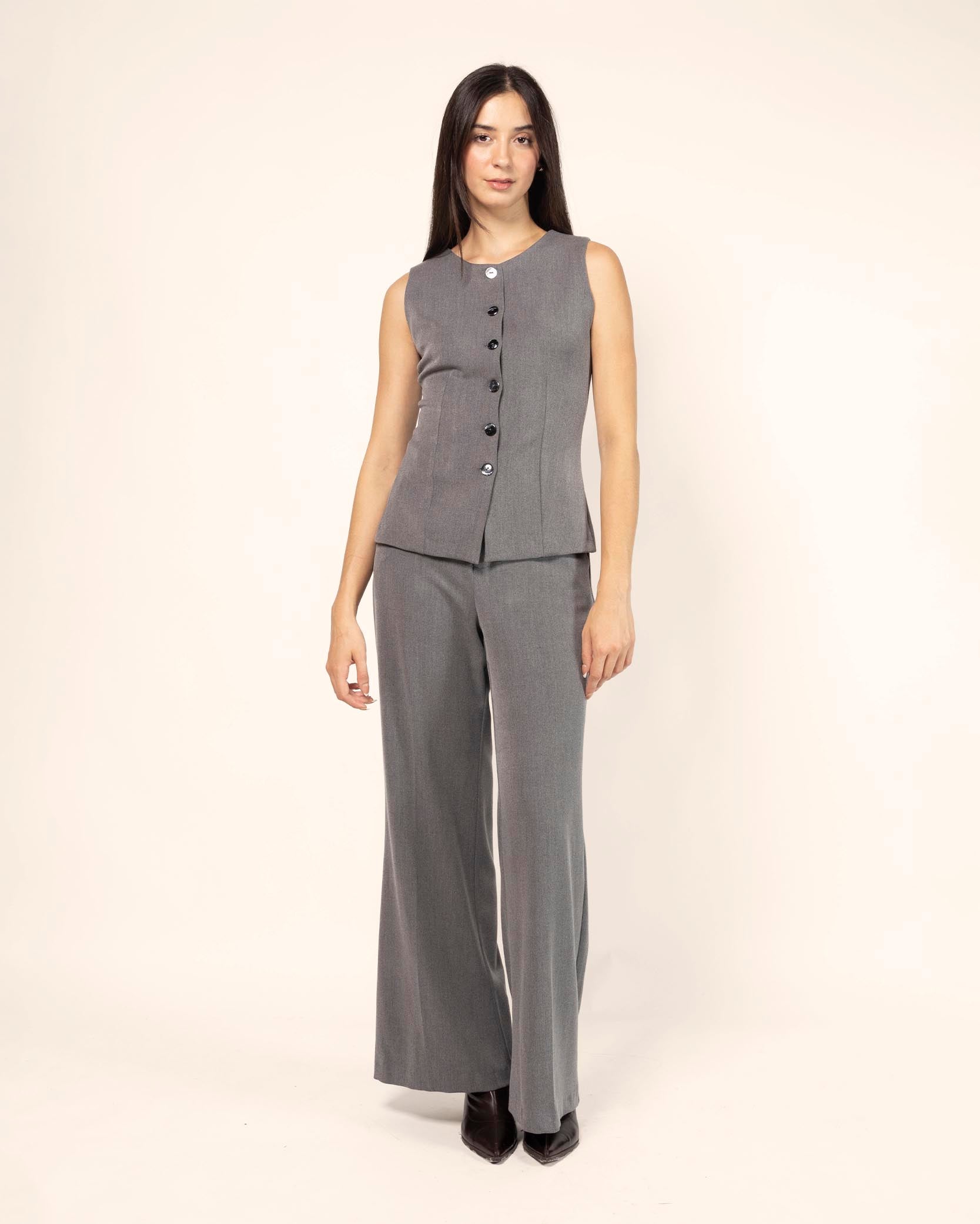 Chaleco botones al frente