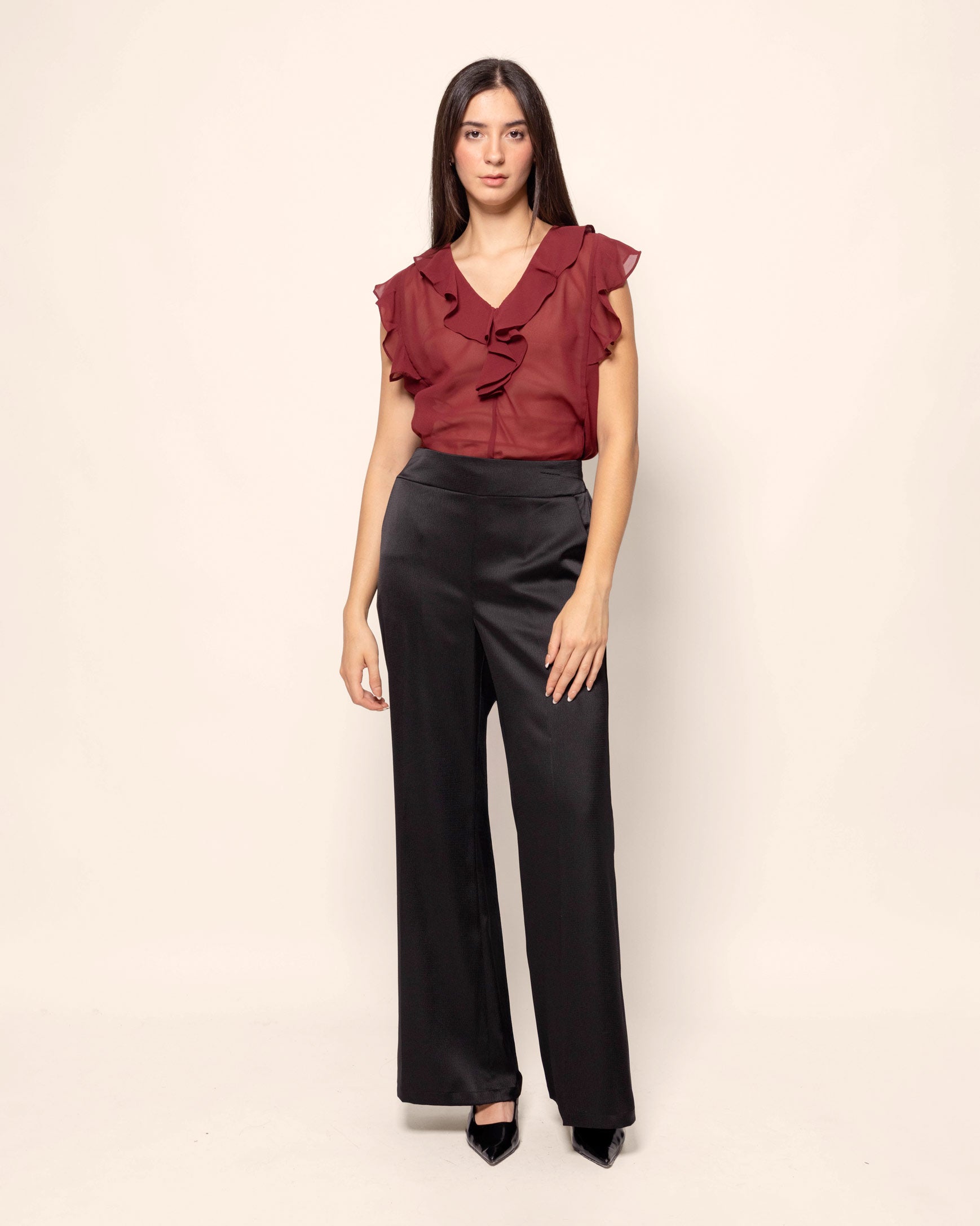 Pantalón pierna amplia con textura