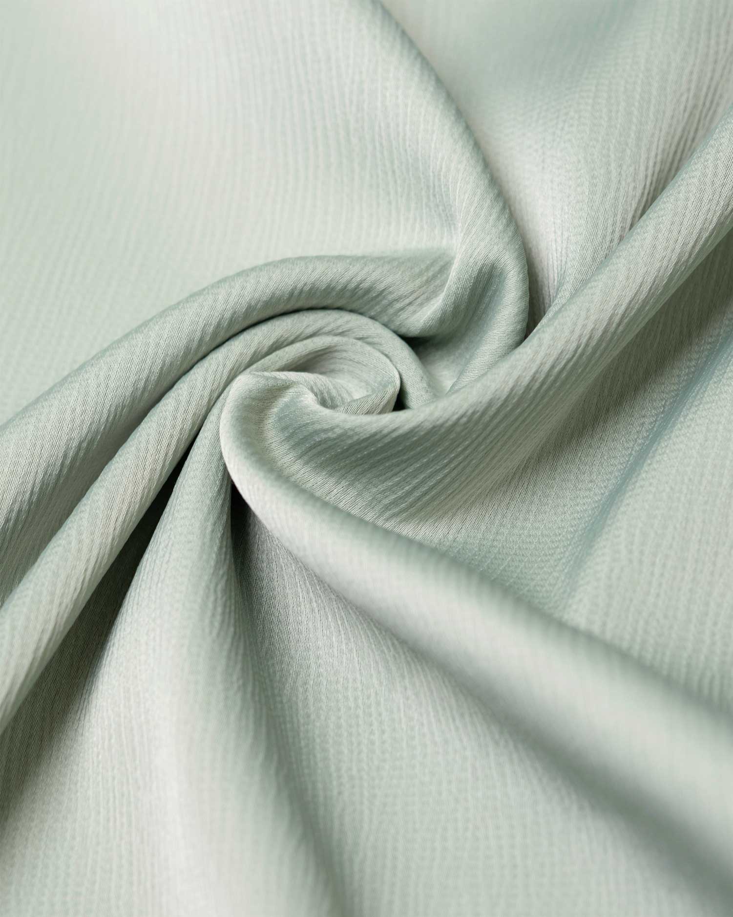 Blusa manga corta con valenciana