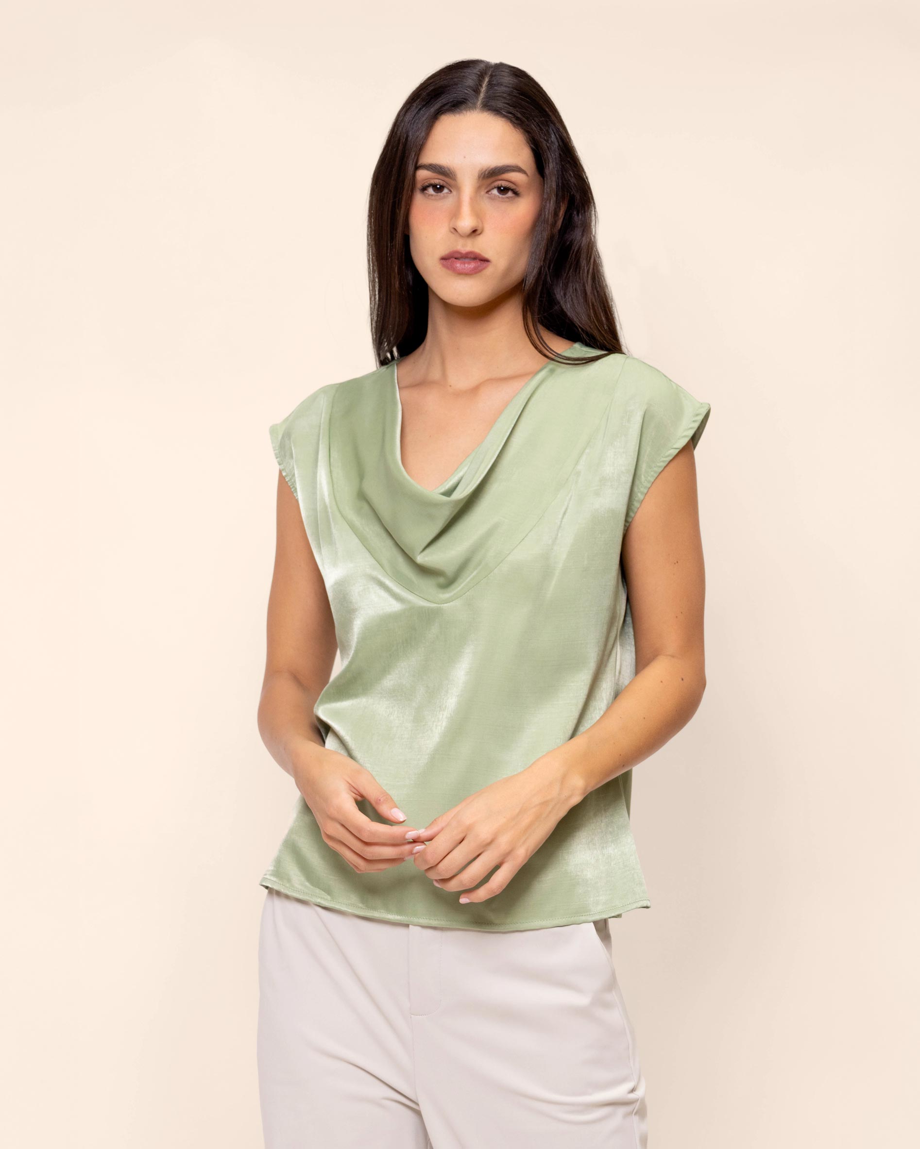 Blusa cuello columpio manga corta