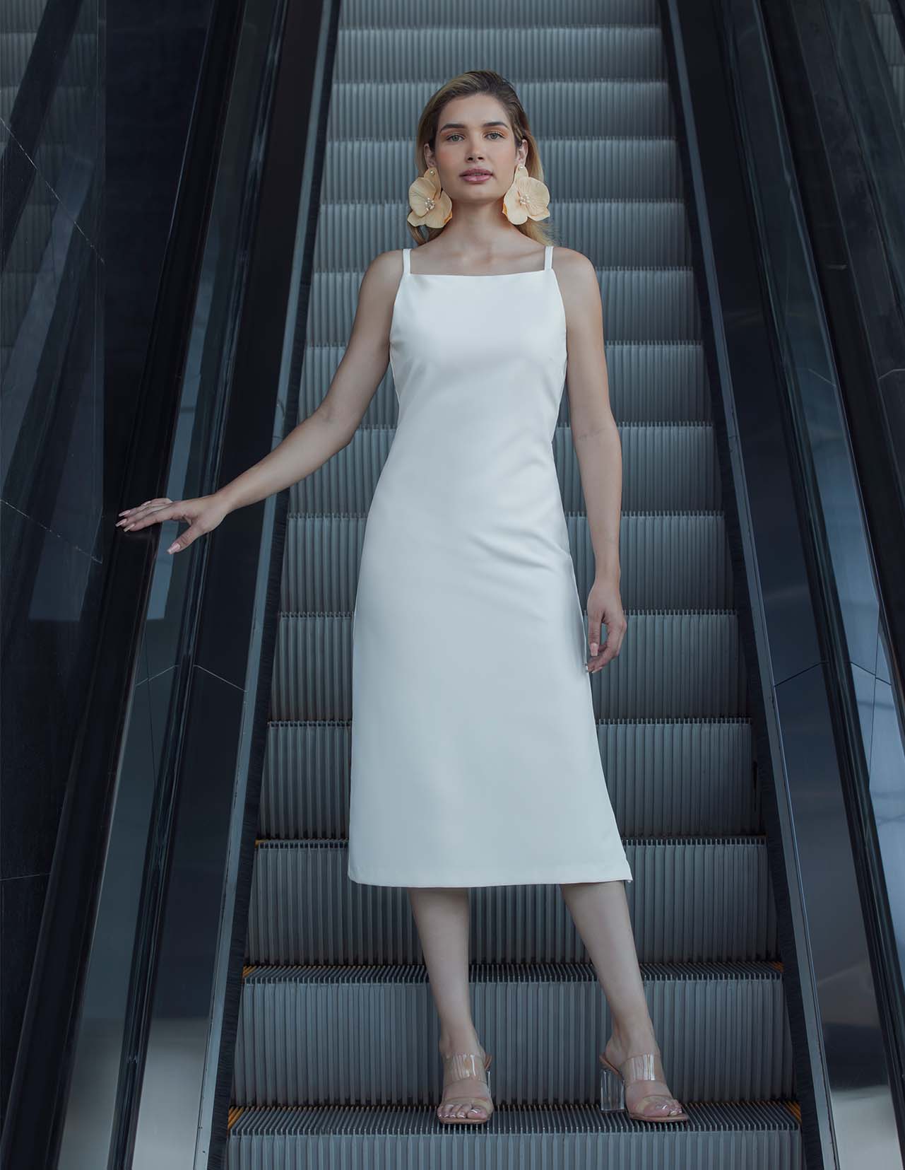 Vestido midi recto tirantes