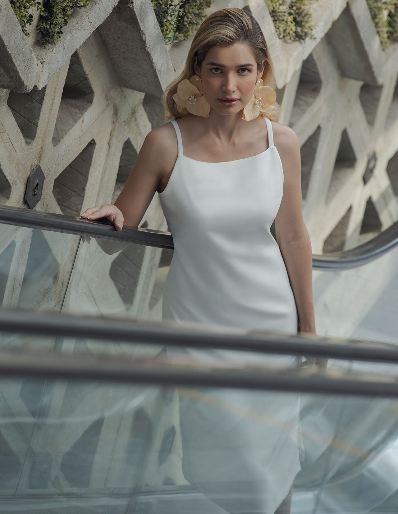 Vestido midi recto tirantes