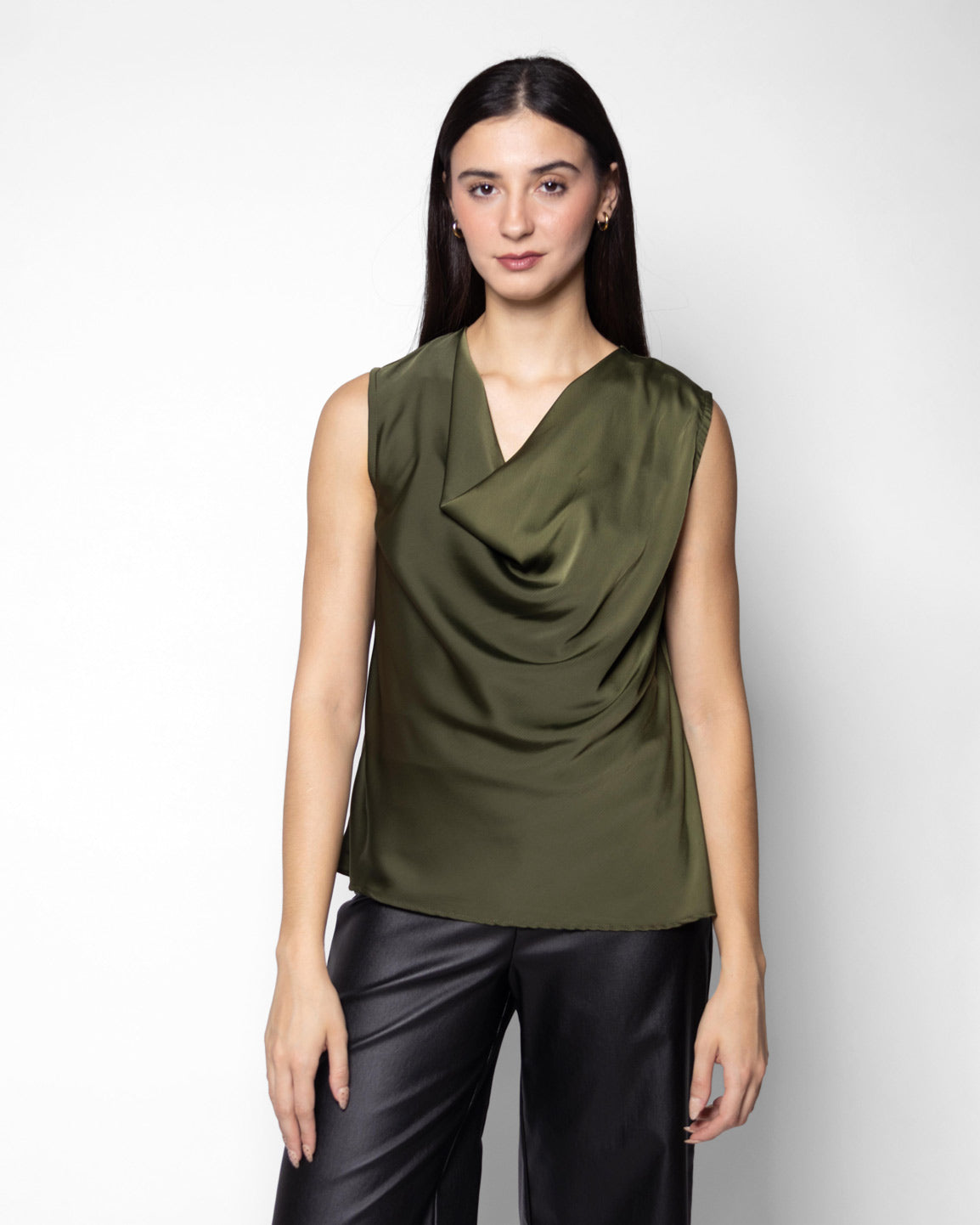Blusa cuello columpio sin mangas