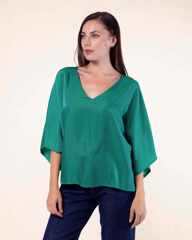 blusa-verde-cuello-v-manga-tres-cuartos