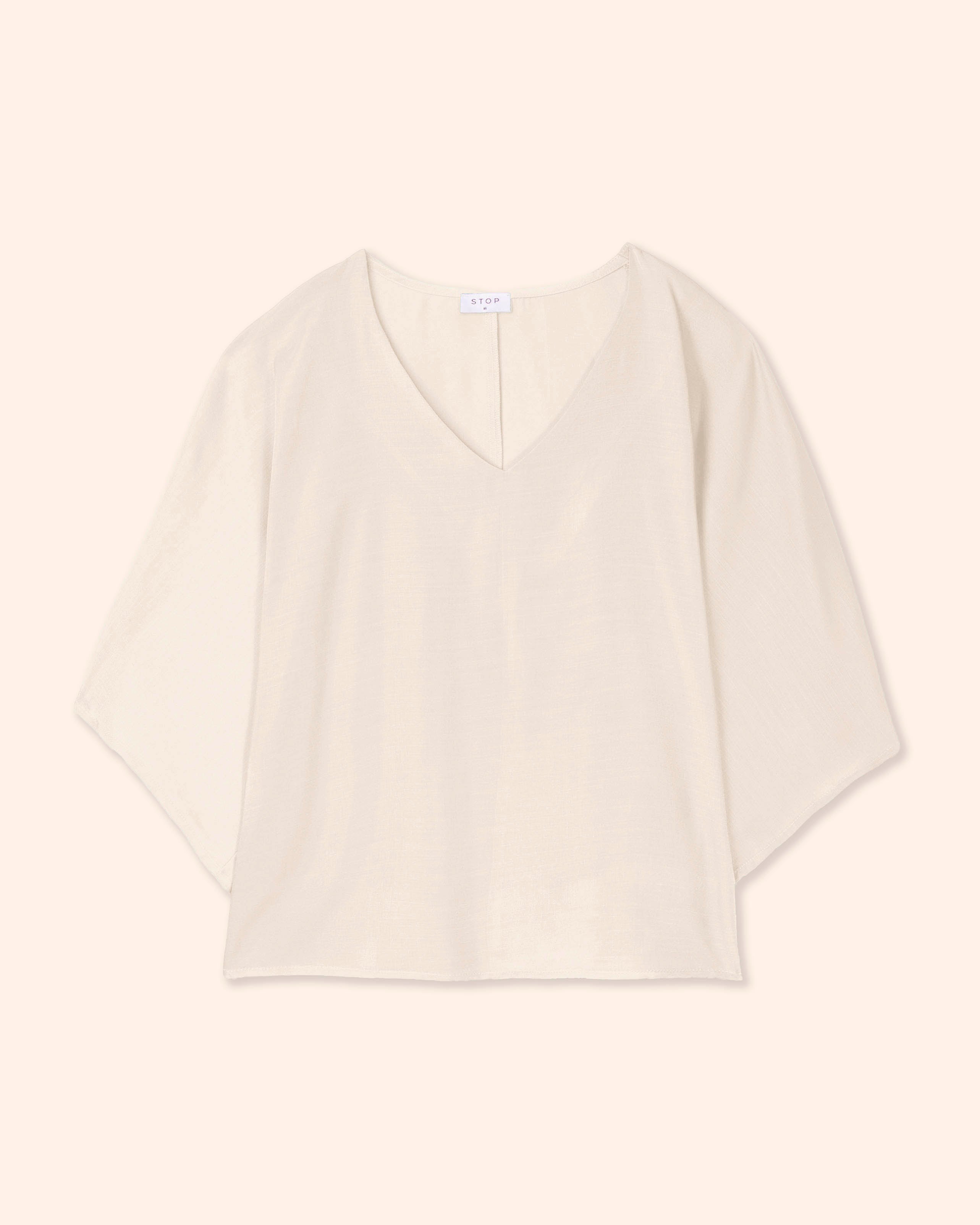 blusa‑beige‑cuello‑v‑manga‑tres‑cuartos‑STOP