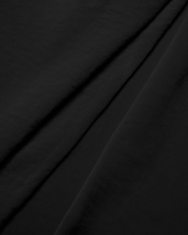 blusa-negra-manga-relajada-en-poliester